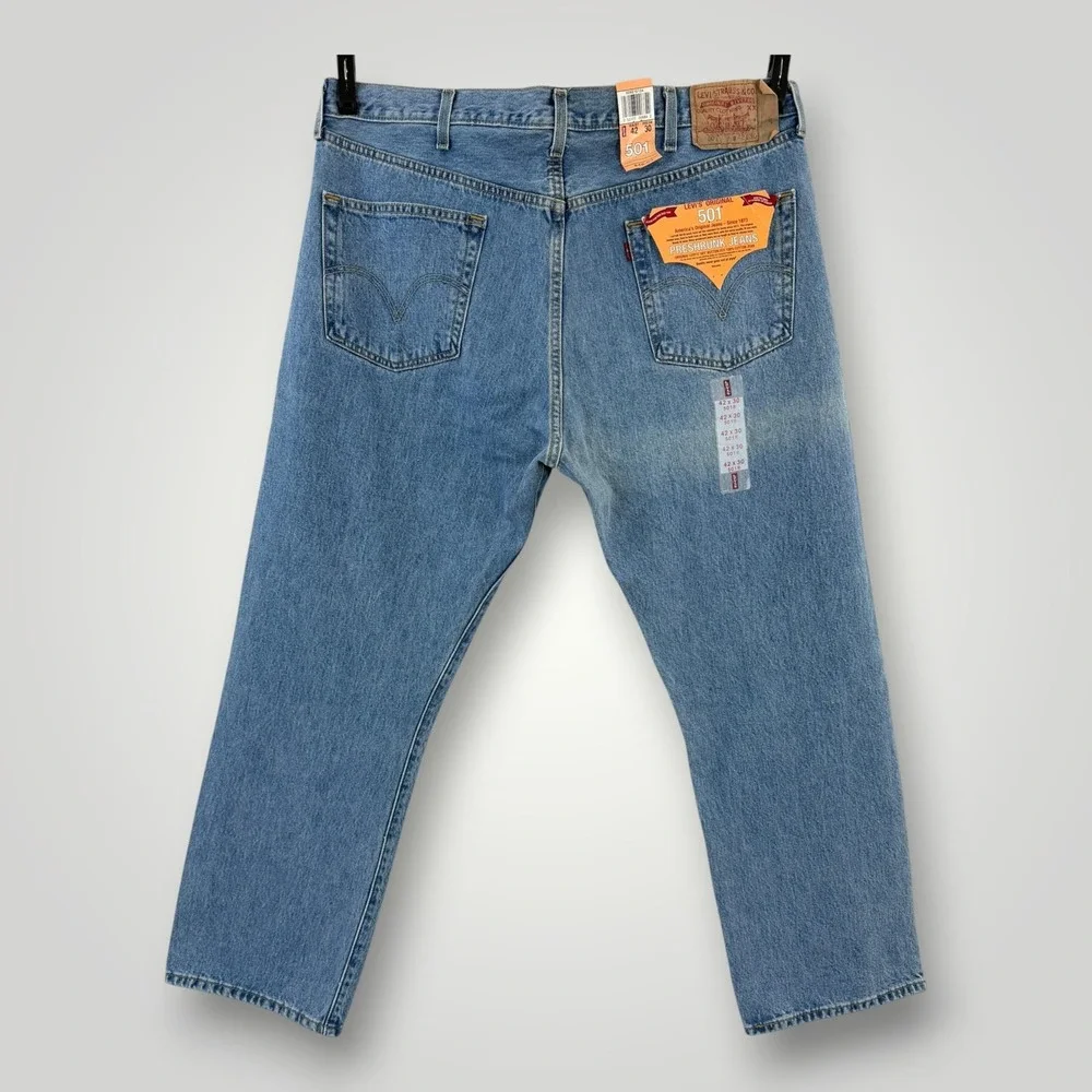 NWT Levi's 501 Jeans 42x31 Button Fly Straight Leg‎ Blue Denim Colombia